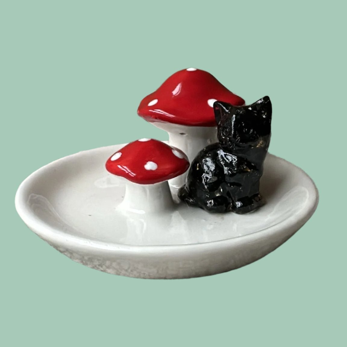 Black Cat Familiar & Toadstool Trinket Dish